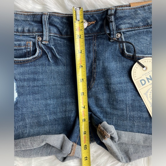 🆕 Mango Women's Vicky Blue Denim Shorts Size 2 Distressed Cuffed Hem - Picture 9 of 12